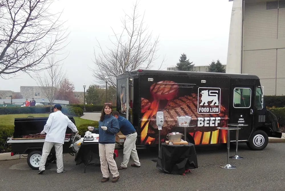 Sampling truck food lion beef truck